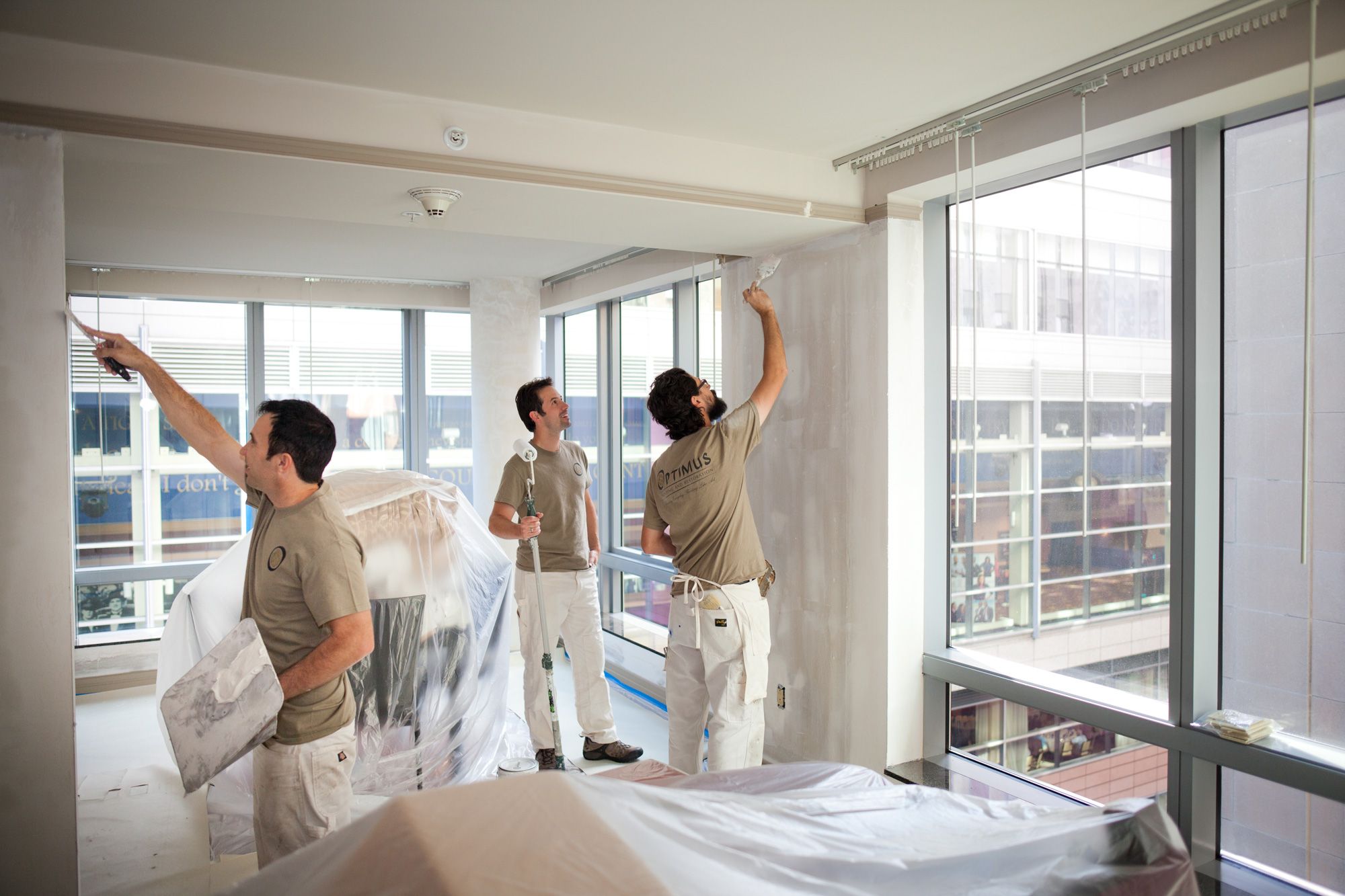 Expert painters providing high-quality paint services in Dubai for homes, villas, and apartments by Zainet Fixit